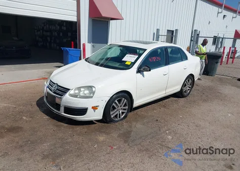 2006 Volkswagen Jetta 2.5 from USA, damaged, VIN 3VWSF71K76M788634